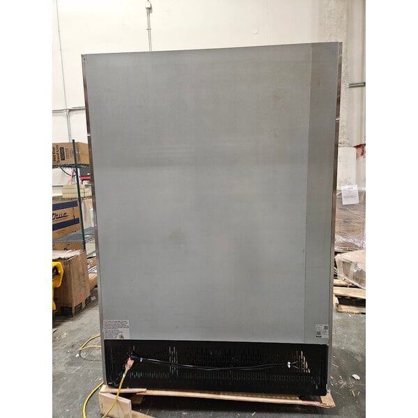 Scratch and Dent Avantco A-49F-HC 54" Solid Door Reach-In Freezer