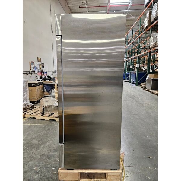 Scratch and Dent Avantco A-49F-HC 54" Solid Door Reach-In Freezer