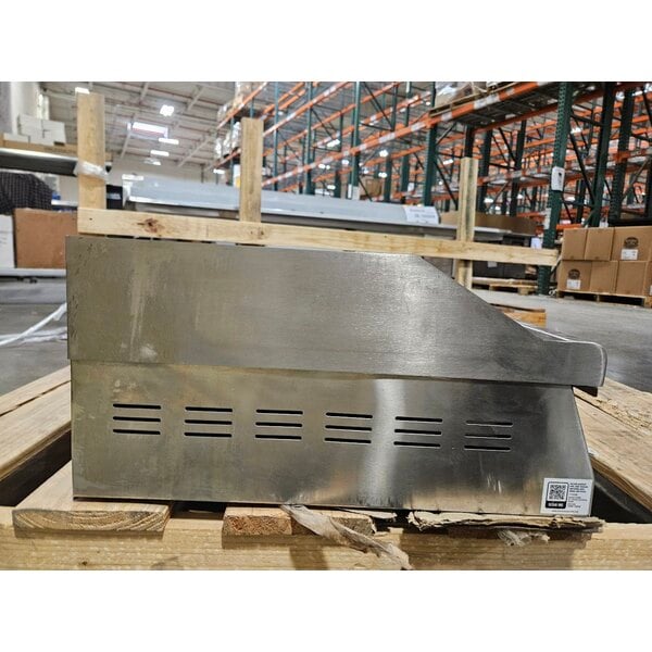 Scratch and Dent Avantco EG36N 36" Electric Countertop Griddle - 208/240V, 7488W-10080W