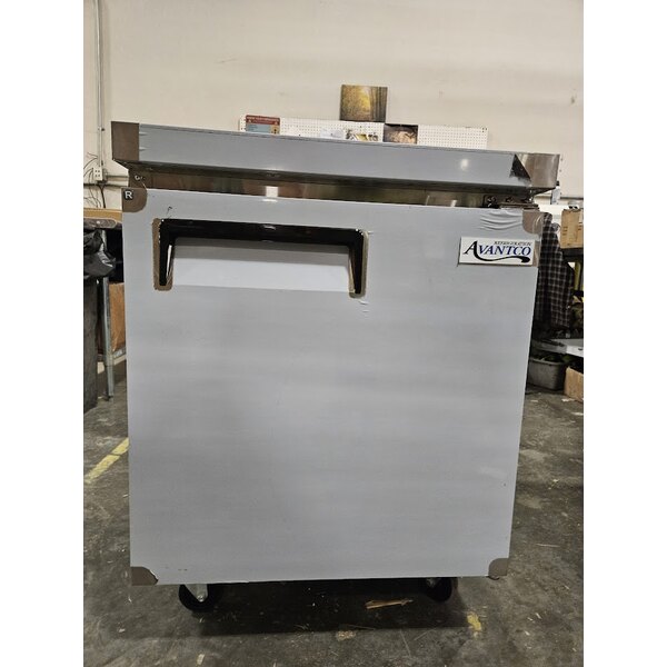 Scratch and Dent Avantco AU-27R 27" Undercounter Refrigerator