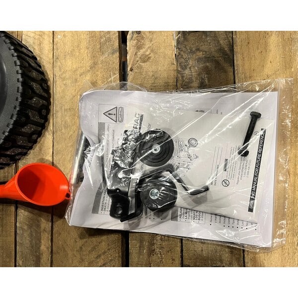 Scratch and Dent Generac GP8000E Electric Start Portable Generator 7715 - 8,000 / 10,000W, 120/240V