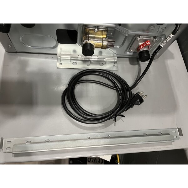 Scratch and Dent Rinnai SENSEI RX180iN Natural Gas / Liquid Propane Wall-Mounted Indoor / Outdoor Tankless Water Heater - 120V, 180,000 BTU, 10.0 GPM