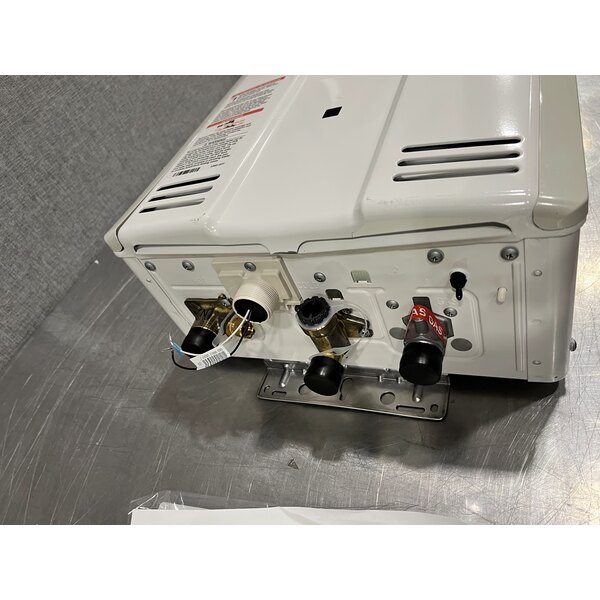 Scratch and Dent Rinnai V53DeP Liquid Propane Wall-Mounted Outdoor Tankless Water Heater - 120V, 120,000 BTU, 5.3 GPM