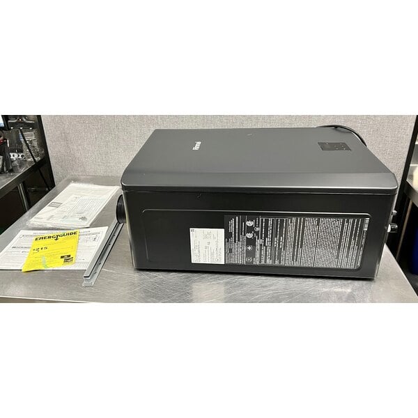 Scratch and Dent Rinnai SENSEI CXP199iN Natural Gas / Liquid Propane Wall-Mounted Indoor / Outdoor Tankless Water Heater - 120V, 199,000 BTU, 11.0 GPM