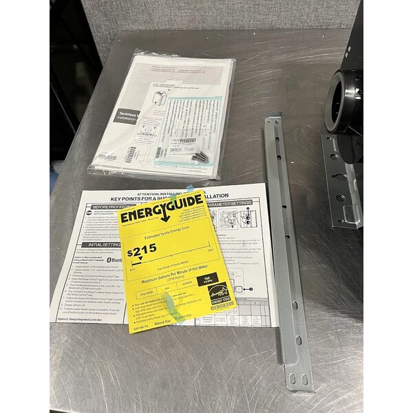 Scratch and Dent Rinnai SENSEI CXP199iN Natural Gas / Liquid Propane Wall-Mounted Indoor / Outdoor Tankless Water Heater - 120V, 199,000 BTU, 11.0 GPM