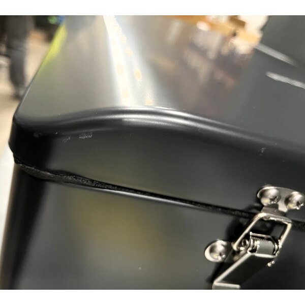 Scratch and Dent Rinnai SENSEI CX199iN Natural Gas / Liquid Propane Wall-Mounted Indoor / Outdoor Tankless Water Heater - 120V, 199,000 BTU, 11.0 GPM