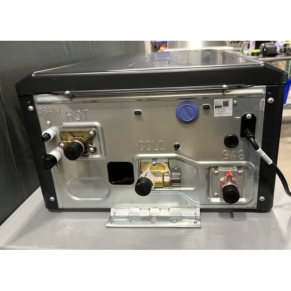 Scratch and Dent Rinnai SENSEI CX199iN Natural Gas / Liquid Propane Wall-Mounted Indoor / Outdoor Tankless Water Heater - 120V, 199,000 BTU, 11.0 GPM