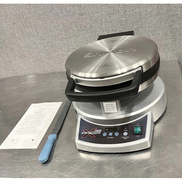 Scratch and Dent Waring XPress WSC300 13 1/2" Dual-Surface Multipurpose Aluminum Non-Stick Electric Cooktop - 120V, 1800W