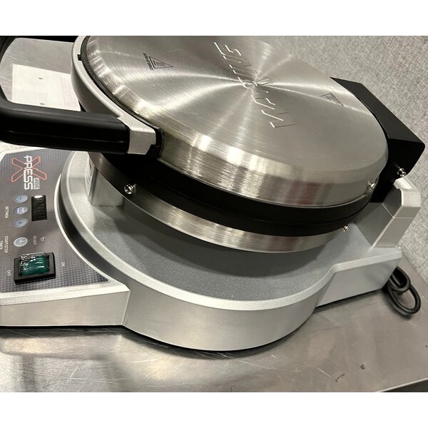 Scratch and Dent Waring XPress WSC300 13 1/2" Dual-Surface Multipurpose Aluminum Non-Stick Electric Cooktop - 120V, 1800W