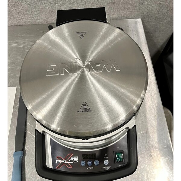 Scratch and Dent Waring XPress WSC300 13 1/2" Dual-Surface Multipurpose Aluminum Non-Stick Electric Cooktop - 120V, 1800W