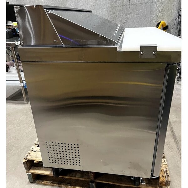 Scratch and Dent Avantco APT-48-HC 47" 2 Door Refrigerated Sandwich Prep Table