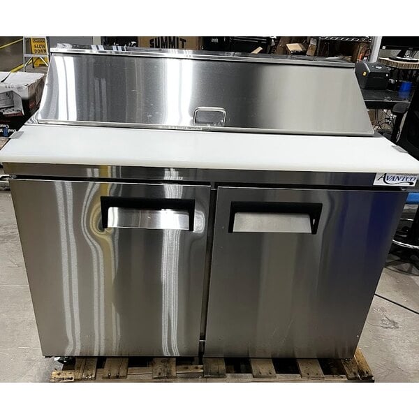Scratch and Dent Avantco APT-48-HC 47" 2 Door Refrigerated Sandwich Prep Table