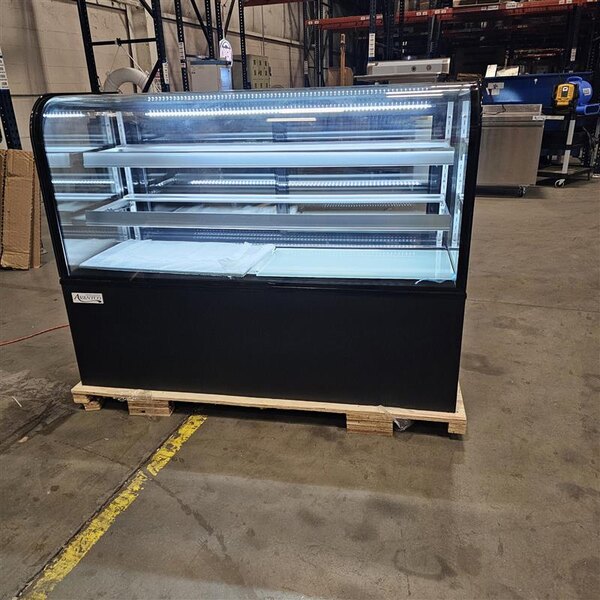 Scratch and Dent Avantco BCD-60 60" Curved Glass Black Dry Bakery Display Case