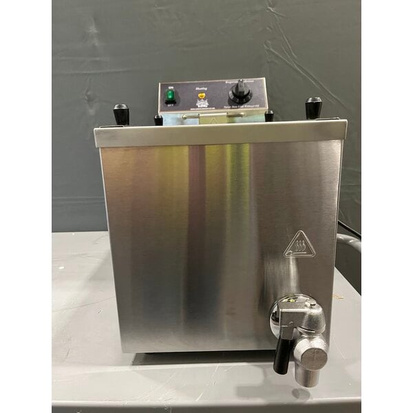 Scratch and Dent Carnival King CDF17A 37 lb. Corn Dog Fryer - 120V, 1800W