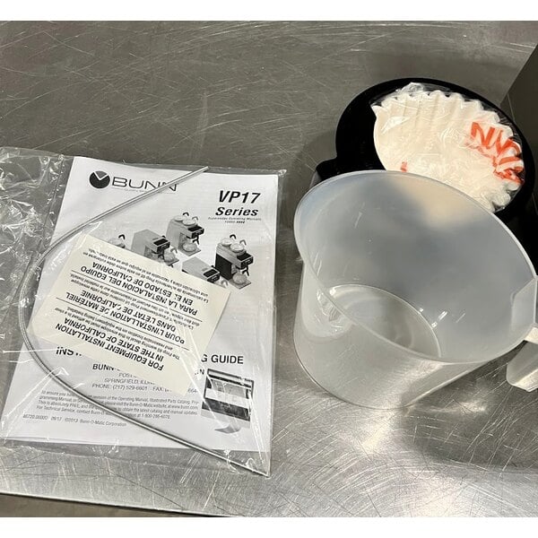 Scratch and Dent Bunn 13300.0004 VP17-3 Low Profile Pourover Coffee Brewer with 3 Warmers