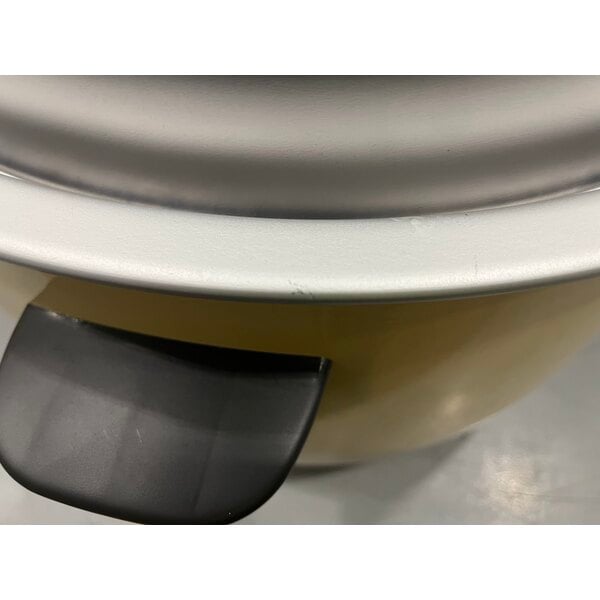 Scratch and Dent Town 57155 110 Cup (55 Cup Raw) Electronic Rice Cooker / Warmer - 230V