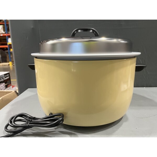 Scratch and Dent Town 57155 110 Cup (55 Cup Raw) Electronic Rice Cooker / Warmer - 230V