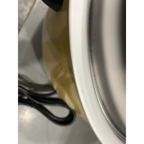 Scratch and Dent Town 57155 110 Cup (55 Cup Raw) Electronic Rice Cooker / Warmer - 230V