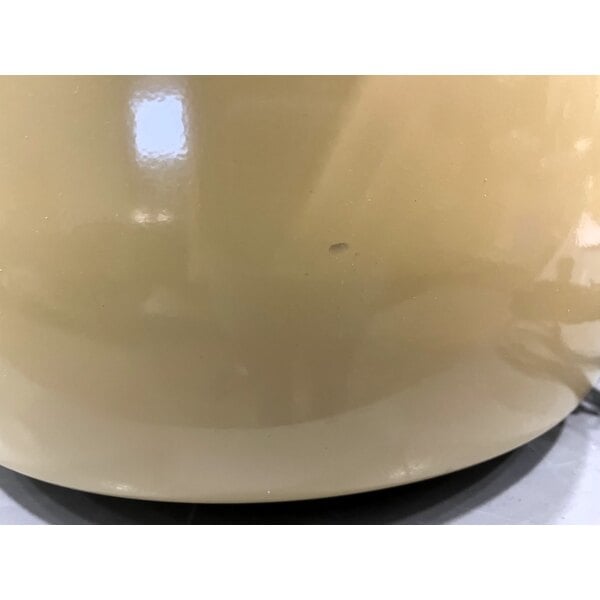 Scratch and Dent Town 57155 110 Cup (55 Cup Raw) Electronic Rice Cooker / Warmer - 230V