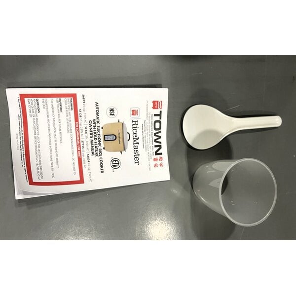 Scratch and Dent Town 57155 110 Cup (55 Cup Raw) Electronic Rice Cooker / Warmer - 230V