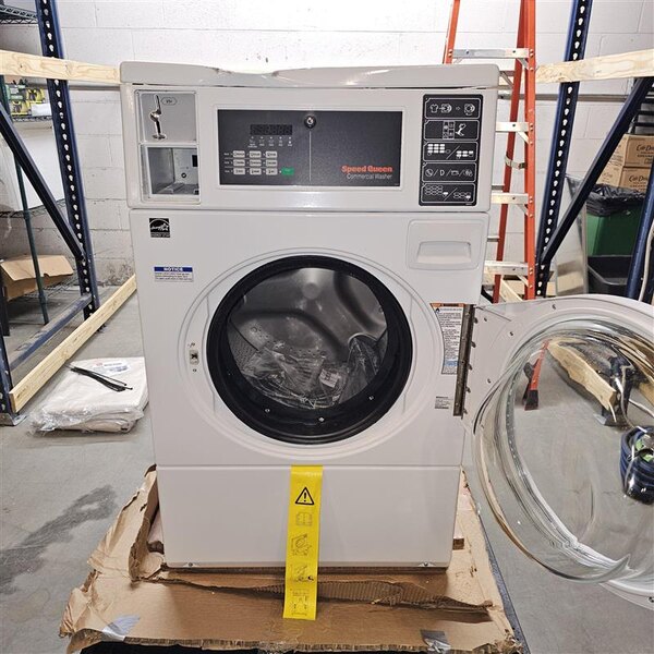 Scratch and Dent Speed Queen Quantum Gold Pro FV6010WN 3.42 cu. ft. 27" Front Load Commercial Washer with Front Control - Coin Operated