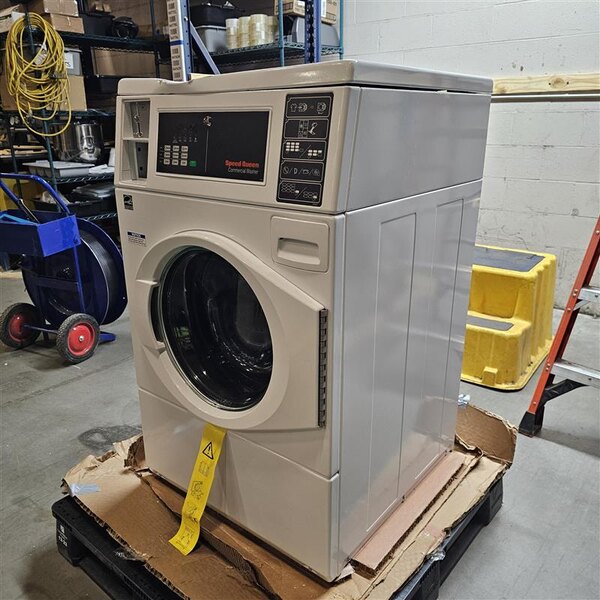 Scratch and Dent Speed Queen Quantum Gold Pro FV6010WN 3.42 cu. ft. 27" Front Load Commercial Washer with Front Control - Coin Operated