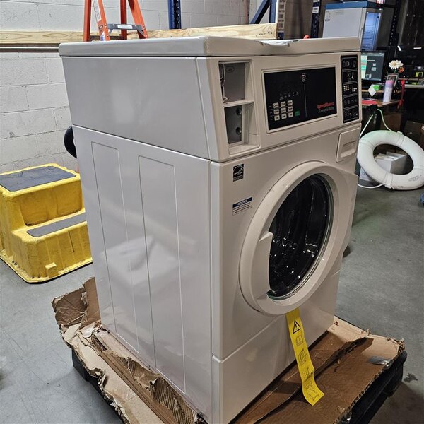 Scratch and Dent Speed Queen Quantum Gold Pro FV6010WN 3.42 cu. ft. 27" Front Load Commercial Washer with Front Control - Coin Operated