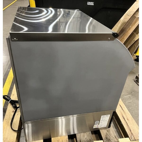 Scratch and Dent Ice-O-Matic CIMU300HA90 30 3/8" Air-Cooled Undercounter Half Dice Cube Ice Machine with 112 lb. Bin - 302 lb., 115V