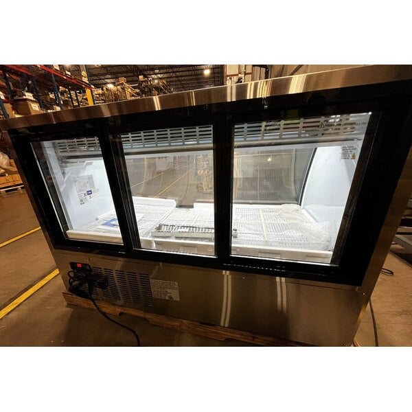 Scratch and Dent Avantco DLC64-HC-S 64" Stainless Steel Curved Glass Refrigerated Deli Case