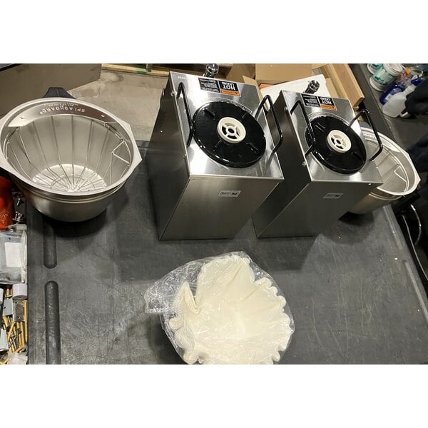 Scratch and Dent Bunn 20900.0011 Dual GPR-DBC 18.9 Gallon Dual Coffee Brewer - 120/240V, 6,890W