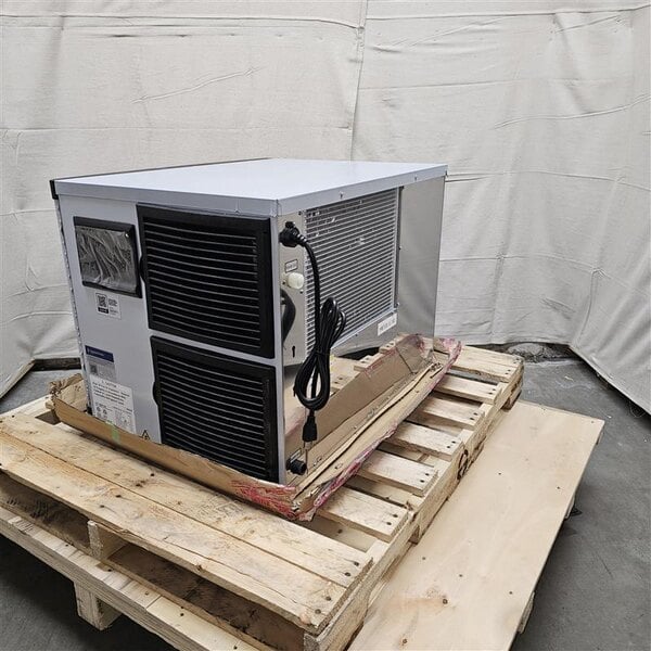 Scratch and Dent Avantco Ice MC-F-430-A 30" Air Cooled Modular Full Cube Ice Machine - 397 lb.