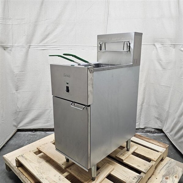 Scratch and Dent Dean by Frymaster SR114E Super Runner Economy 40 lb. Electric Floor Fryer - 240V, 1 Phase