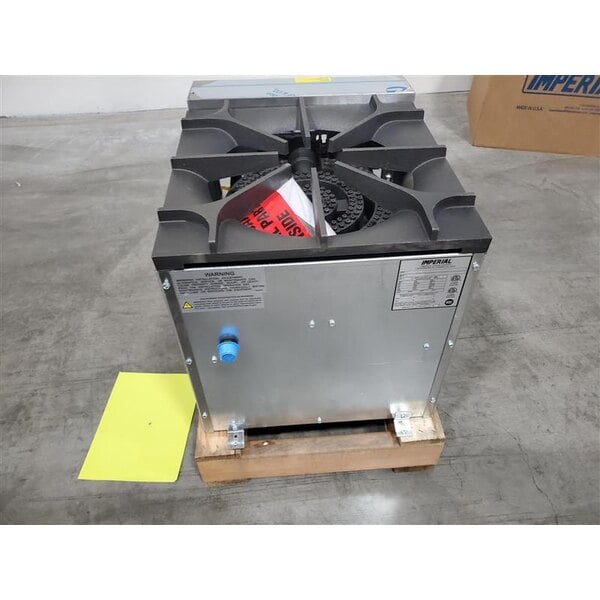 Scratch and Dent Imperial Range ISPA-18 Natural Gas Stock Pot Range - 90,000 BTU