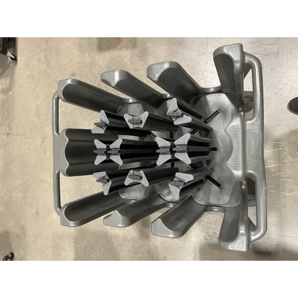 Scratch and Dent Vollrath ADC-10 Traex® Adjustable Dish Caddy for 5 1/2" to 7 1/8" Round Plates