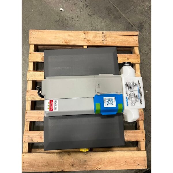 Scratch and Dent Thermaco Big Dipper W-250-IS-T 56 lb. Automatic Grease Trap with Precision Timer