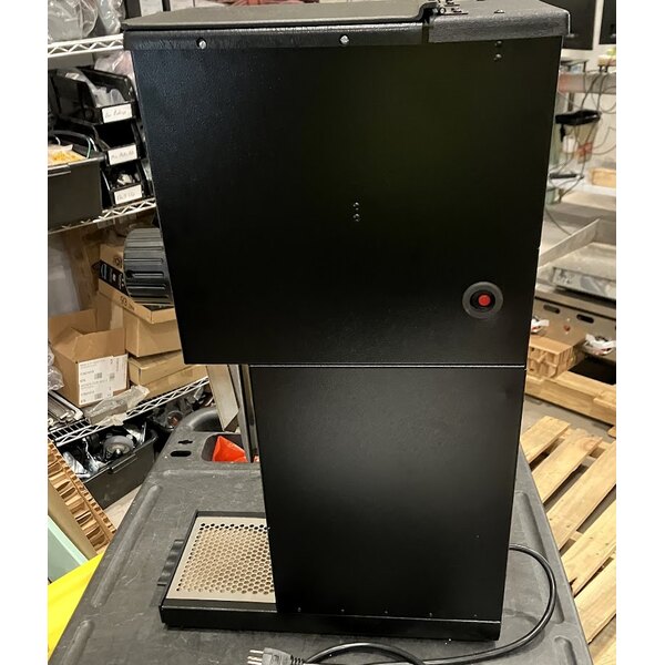 Scratch and Dent Bunn 22102.0000 G2 HD 2 lb. Black Bulk Coffee Grinder