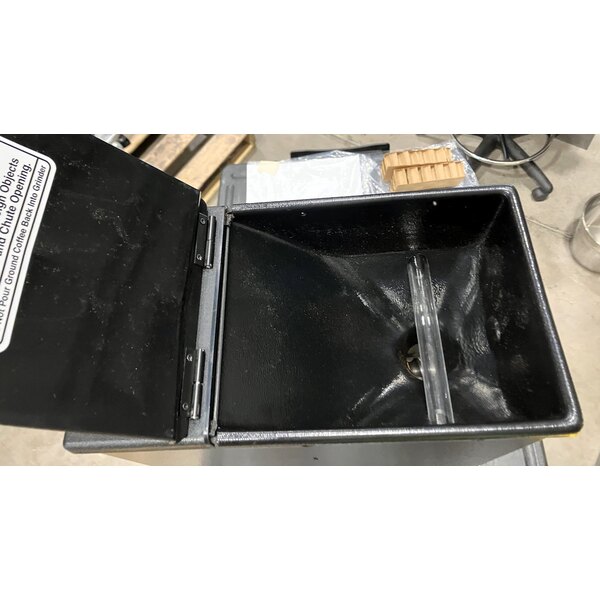 Scratch and Dent Bunn 22102.0000 G2 HD 2 lb. Black Bulk Coffee Grinder