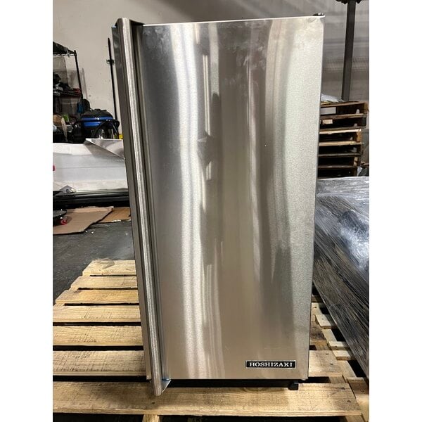 Scratch and Dent Hoshizaki AM-50BAK 14 7/8" Air Cooled Undercounter Top Hat Cube Ice Machine with 27 lb. Bin - 54 lb.