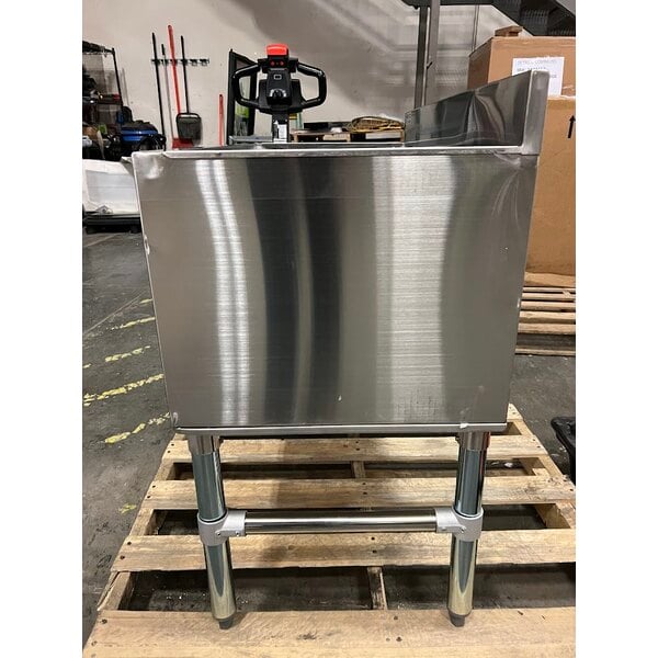Scratch and Dent Steelton 18" x 36" Underbar Ice Bin with Bottle Holders - 119 lb.