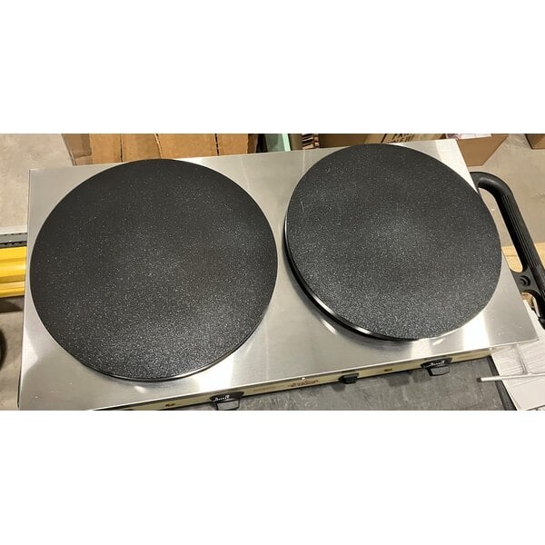Scratch and Dent Carnival King TCM16DBL 16" Dual Non-Stick Crepe Maker - 208/240V