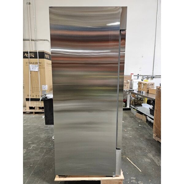 Scratch and Dent Avantco A-49R-HC 54" Solid Door Reach-In Refrigerator