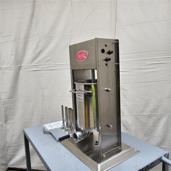 Scratch and Dent Avantco 20 lb. Stainless Steel Vertical Manual Sausage Stuffer with 5/8", 7/8", 1 1/4", and 1 1/2" Stainless Steel Funnels
