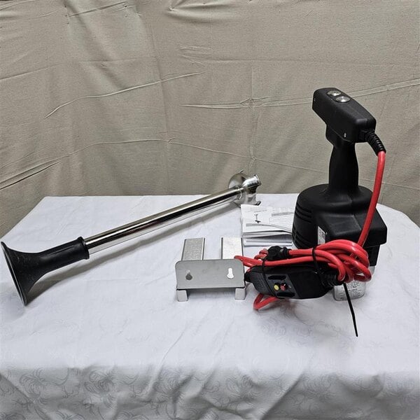 Scratch and Dent Vitamix 075072-ABAP Immersi-Prep 18" Electric Variable Speed Immersion Blender - 120V, 2 3/10