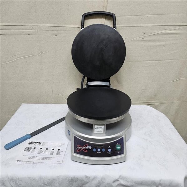 Scratch and Dent Waring XPress WSC300 13 1/2" Dual-Surface Multipurpose Aluminum Non-Stick Electric Cooktop - 120V, 1800W