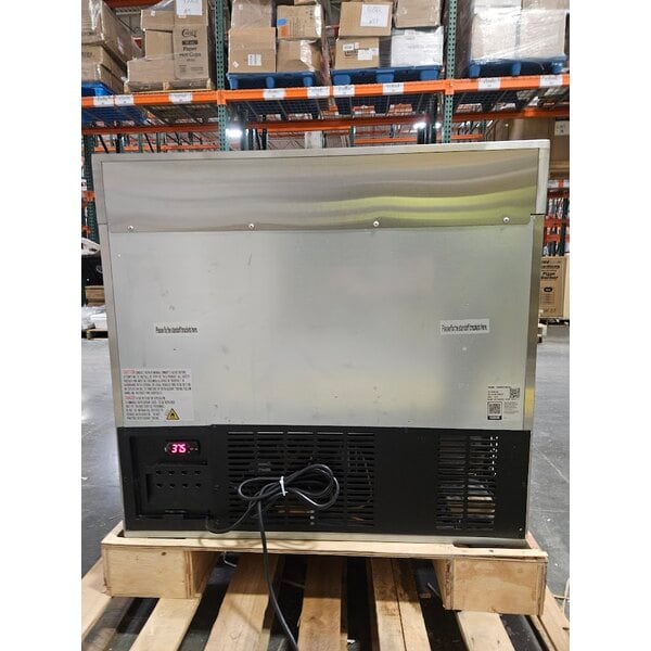 Scratch and Dent Avantco SS-WT-36R-HC 36" Stainless Steel ADA Height Worktop Refrigerator with 3 1/2" Backsplash