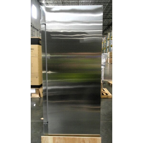 Scratch and Dent Avantco SS-2R-HC 54" Stainless Steel Solid Door Reach-In Refrigerator