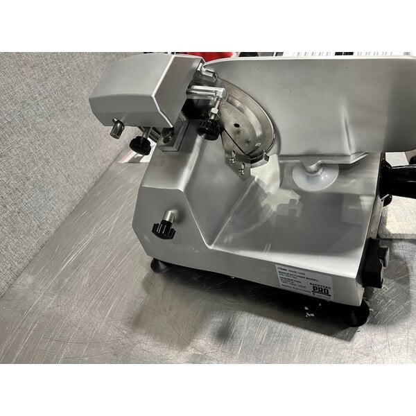 Scratch and Dent Backyard Pro SL109E Butcher Series 9" Manual Gravity Feed Meat Slicer - 120V