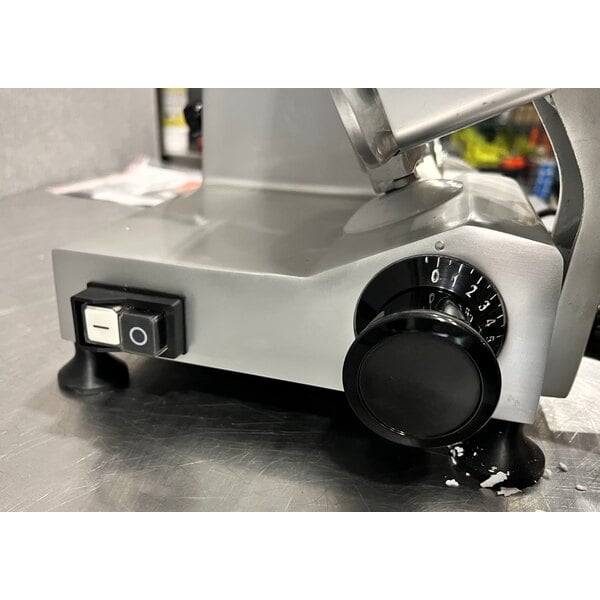 Scratch and Dent Backyard Pro SL109E Butcher Series 9" Manual Gravity Feed Meat Slicer - 120V