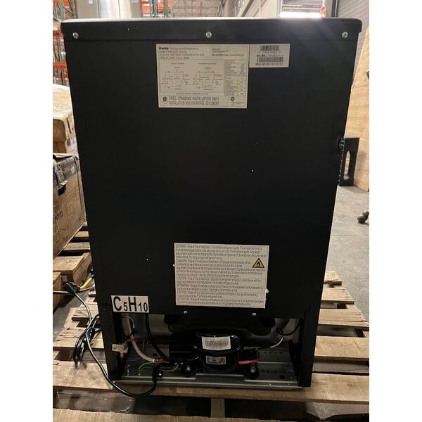 Scratch and Dent Danby DAR044A4BSLDD Designer 4.4 Cu. Ft. Stainless Steel Solid Door Reach-In Refrigerator