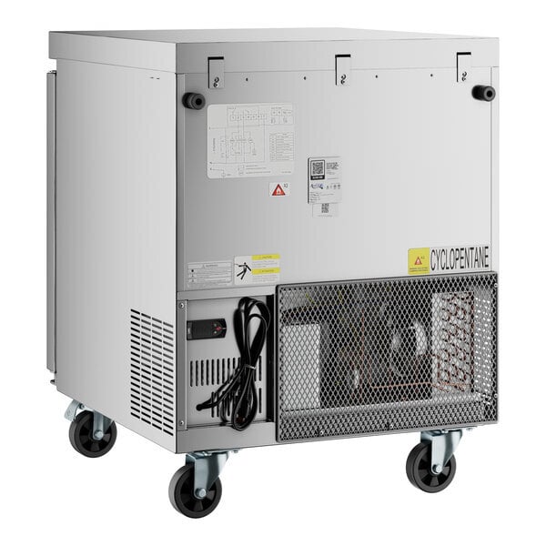 Scratch and Dent Avantco AU-27R 27" Undercounter Refrigerator